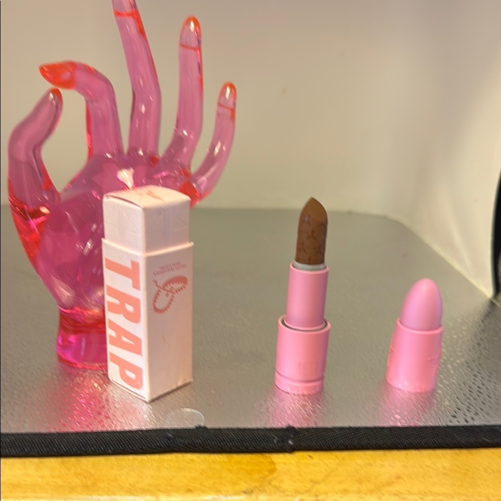 Jeffree Star Lipstick - Trap Brown